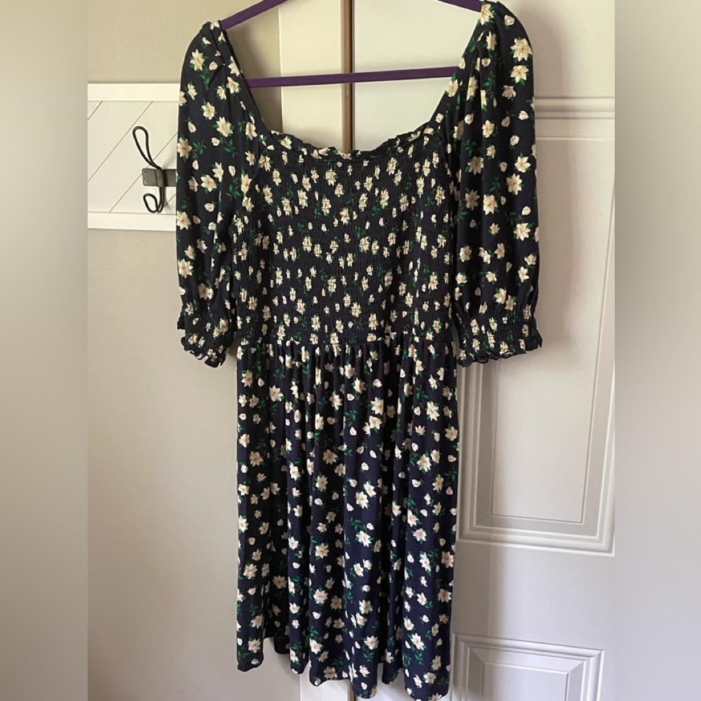 Draper James Jo Dee Dress in Magnolia Size Medium